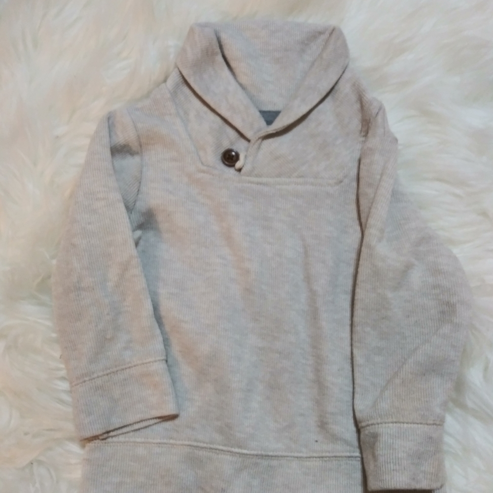 Boys Old Navy sweatshirt